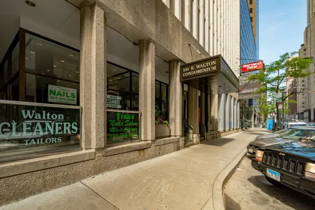 Neighborhood photo 9