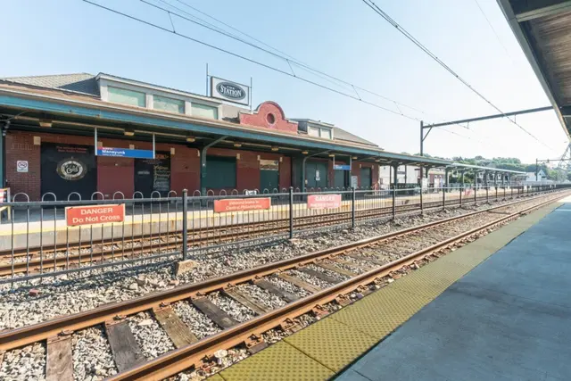 Neighborhood photo 12