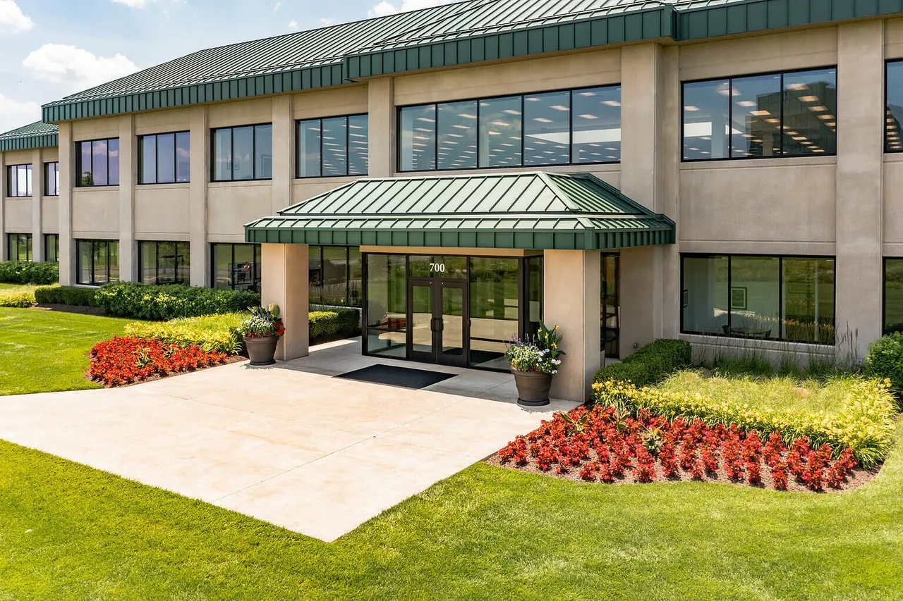 Uline industrial building front view in Allentown, PA