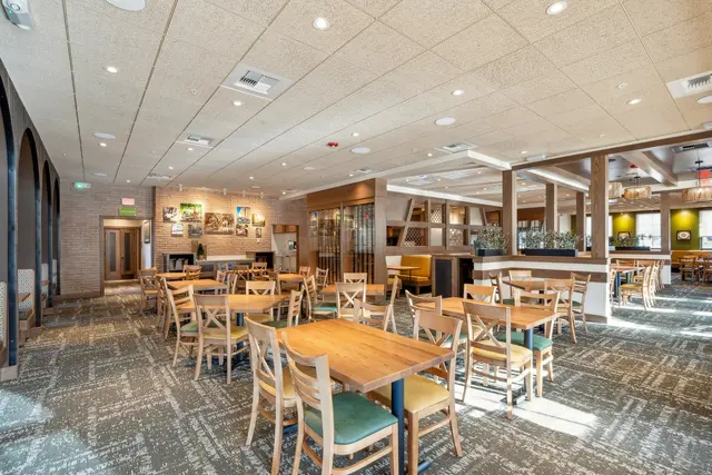 Restaurant dining area in Cleburne, TX