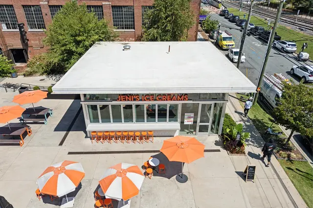 Charlotte streetscape retail