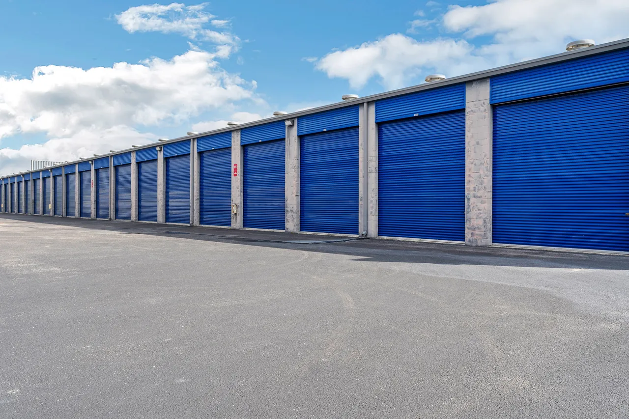 Self storage unit row exterior