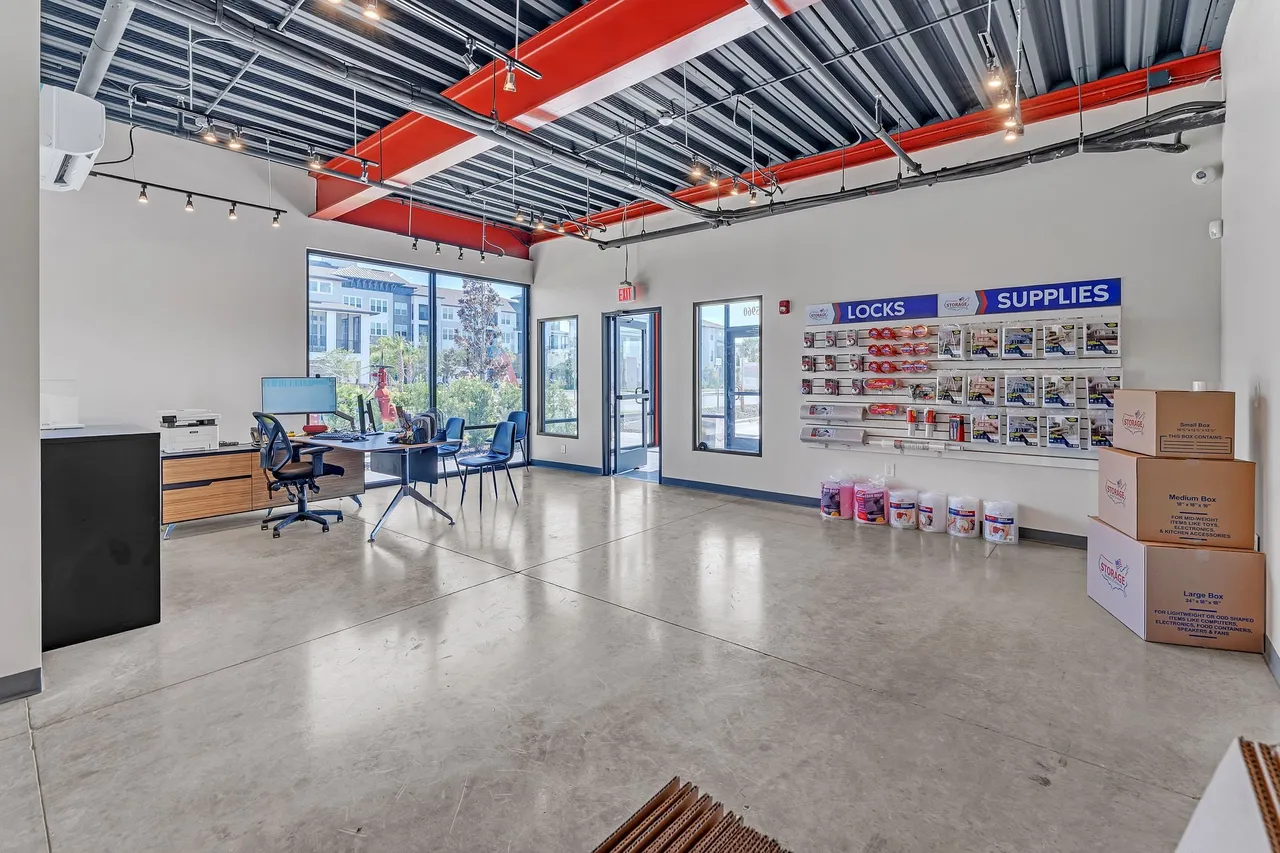 Storage facility amenity area in Orlando, FL