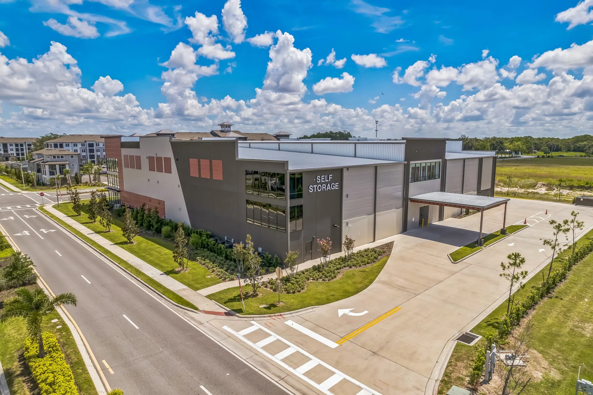 Professional self storage facility photography by HomeJab