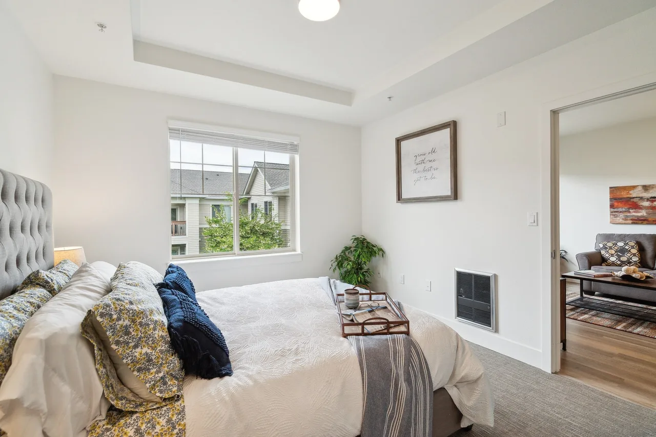 Senior living bedroom in Vancouver, WA