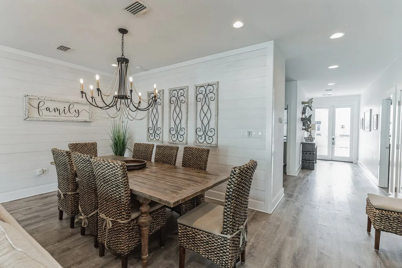 Vacation rental beachfront at Shirah St, Destin, FL